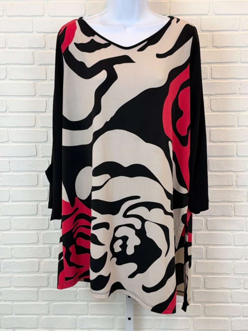 Clara Sunwoo Abstract Rose Print Tunic Black Red Cream XL